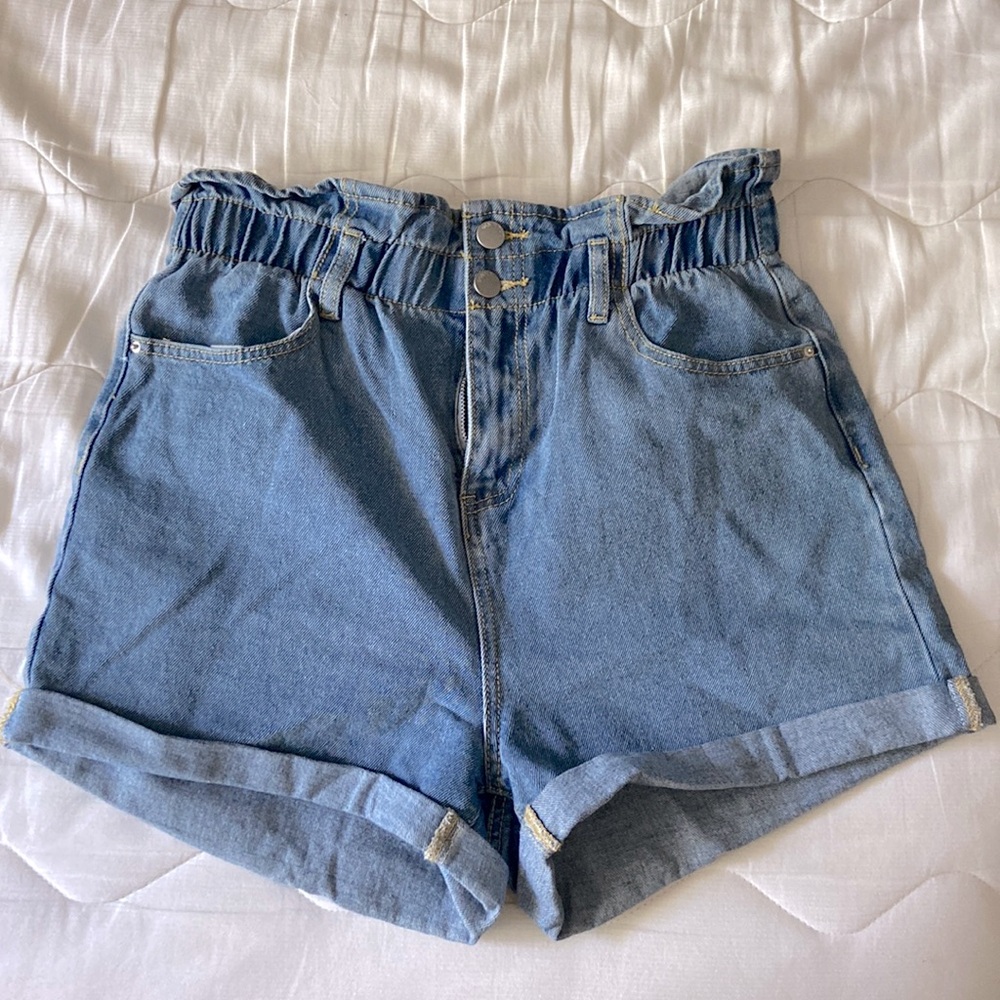 Paper bag denim shorts